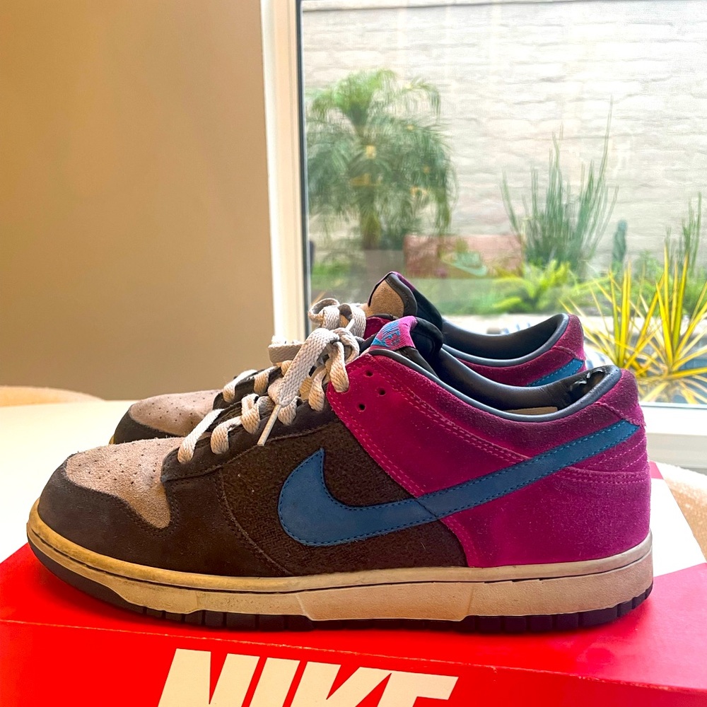 Nike dunk low “ ballerina “ limited edition size 9.5 men US